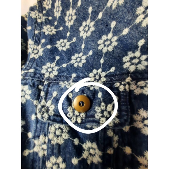 Bamboo Traders Embroidered white flowers on a denim jacket - Picture 10 of 12